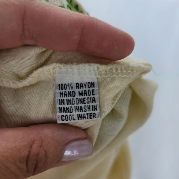 Lakra handmade embroidered dress - Picture 2 of 10